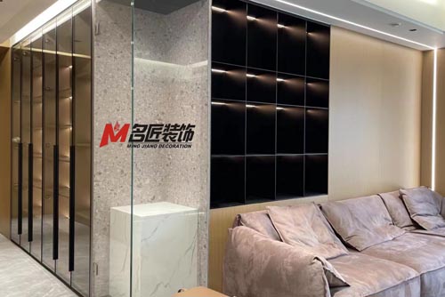 柳州市勝利小區(qū)中6區(qū)現(xiàn)代簡約風(fēng)格三居室裝修案例
